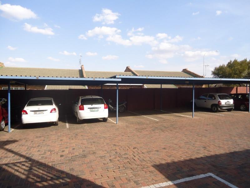 1 Bedroom Property for Sale in Die Bult North West